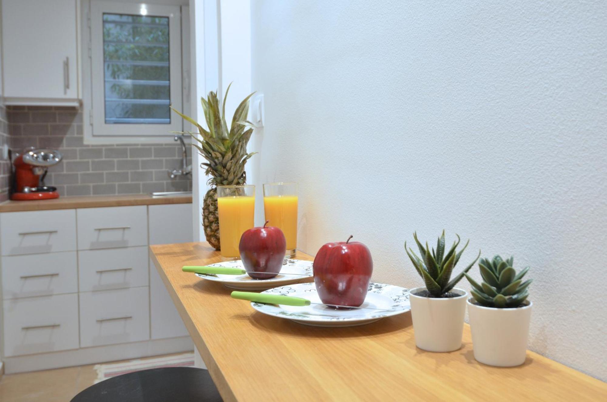 Acropolis, A Nice And Minimal Apartment アテネ エクステリア 写真